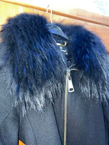 kəsilmiş əl şəkilləri: Kaşmir palto. 36-38 ölçü. Çox keyfiyyətlidir. 1-2 dəfə geyinilib — 3