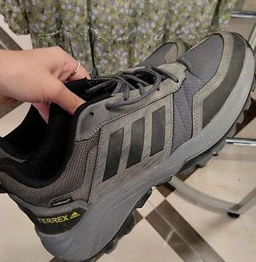 krosovka: "Adidas Terrex" orijinal trekking, hiking ayaqqabıları. Əla — 1