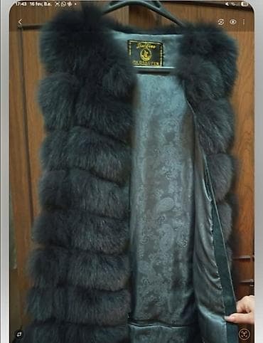 Baha alınıb. 2-3defe geyinilib. Balaca olur deye satıram. Teze