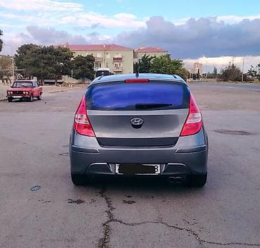 raf 4: Hyundai i30: 1.4 l | 2011 il Hetçbek — 6