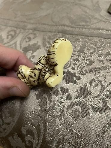 yuxuda qara muncuq gormek: Fiqur, Rezin, rəng - Bej — 6