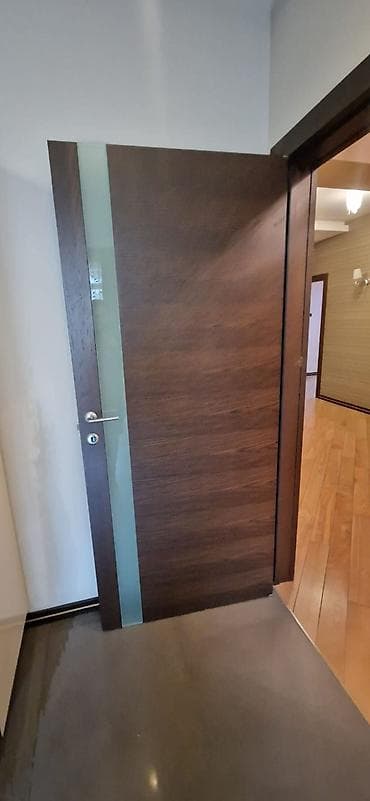 alminum qapi: Italiya istehsali iç məkan üçün 7 eded qapı. Komplektə qapı qanadı — 2