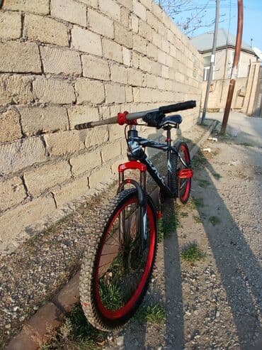 продается велосипед: Salam.Masazirdadir.Pacennikleri saz veziyyetdedir.Arginal qirmizi — 3