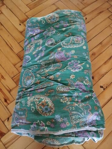 tək qaş: Yorgan Təķ neferlık — 3