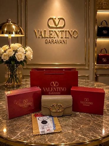 ağlar: Çiyin çantası, Valentino — 6