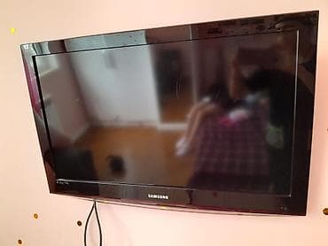 televizo: 2 Samsung divar tipli ve bir shivaki 53 sm diagonal. hami ishleyir — 3