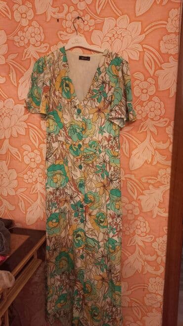 düz don modelləri: Qadın geyim dəsti – 4 fərqli model 1) Qırmızı paltar (etikə brendi) - — 2