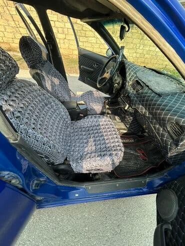 kia sou 2013: Hyundai Accent: 1.5 l | 1995 il Sedan — 8