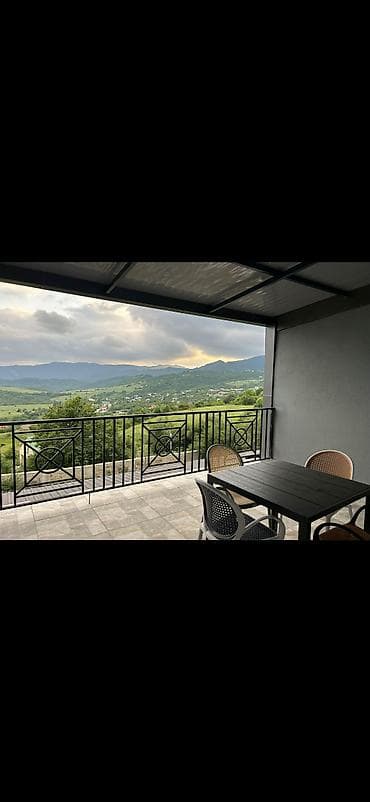 ev və bağ: Dağ mənzərəli otel/guesthouse – geniş otaqlar və restoran - Ailə və — 8