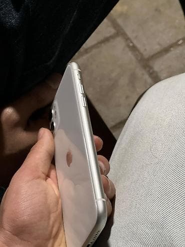 iphone 11 islemis: IPhone 11, 64 GB, Ağ, Face ID — 4