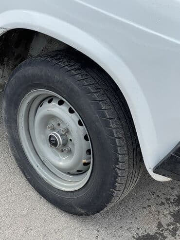 satdiq traktorlar: VAZ (LADA) 2107: 1.5 l | 2006 il 252555 km Sedan — 4