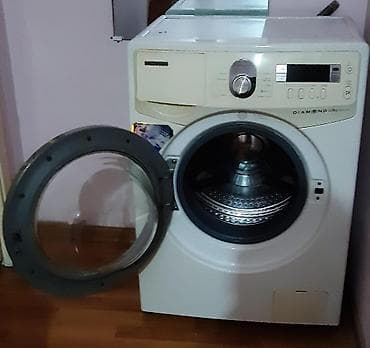 ikinci el overlok: Satılır‼️
İşlək vəziyyətdədir
Qiymət:140
Aşağı yeridə olacaq — 3