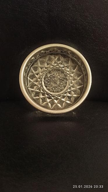 samdamlar: Şüşə kəsmə naxışlı nimçə/altlıq - Material: qalın, şəffaf şüşə - — 1