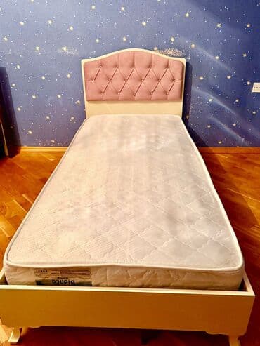 Kreslolar: İşlənmiş, Təknəfərlik çarpayı, Matras ilə — 2