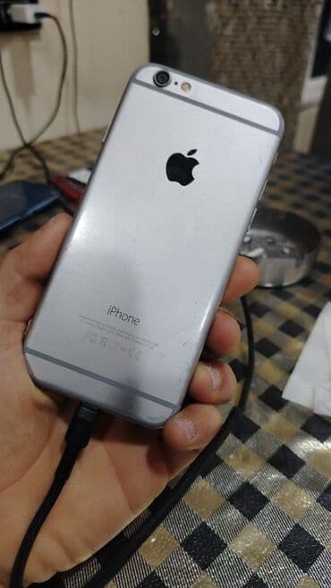 Apple iPhone: IPhone 6, < 16 GB, Desert Titanium