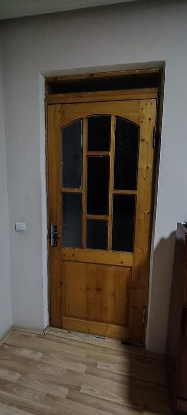 taxta dibçək: Taxta giriş/qapı - Material: tam ağac (şam/palıd tipli təbii ağac — 1