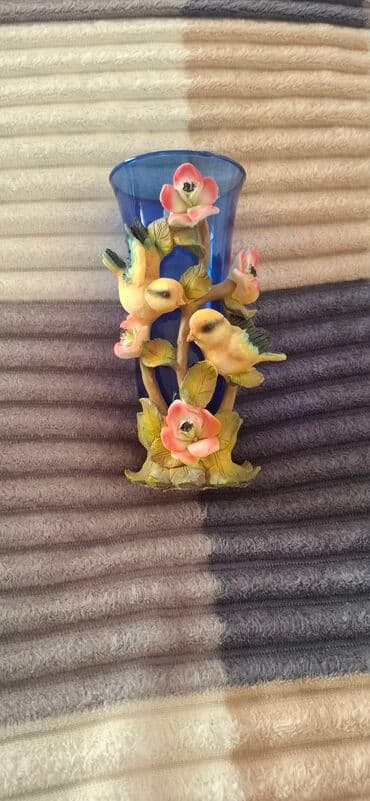 ev gülleri ve adlari: Bir vaza — 2