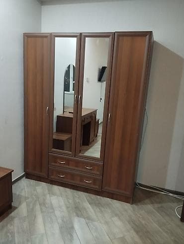 bez dolab: Yataq divanı-30 azn.paltar şkafı 60 azn.termustrant 40 azn.sotol-60 — 1