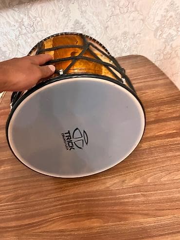 darbuka satış: Temiz qoz ağacindandi matreali,Mikrafonuda varOzu ise agir ve ele — 2