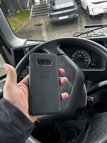 s20 fe ekran: Samsung Galaxy S10e, 128 GB, rəng - Qara, Qırıq — 2