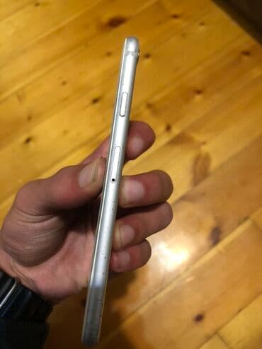 ipad 6 nesil: IPhone 6, Gümüşü, Barmaq izi — 3