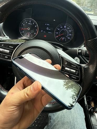 IPhone 12 — 3