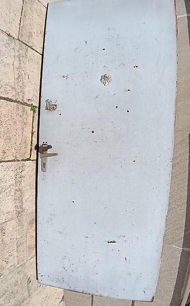 İşlənmiş Giriş qapısı Çərçivə ilə, Zəmanətsiz, Ünvandan götürmə