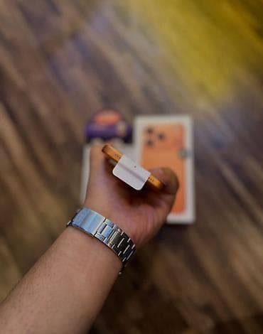 Бытовая техника: IPhone 17 Pro, Оранжевый — 5