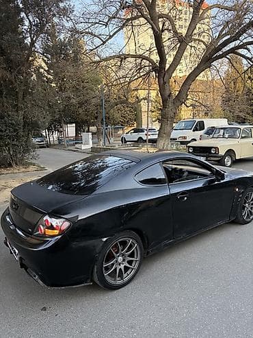qolf kar: Hyundai Tiburon / Coupe – sport üslublu 2 qapılı kupe Xüsusiyyətlər — 5