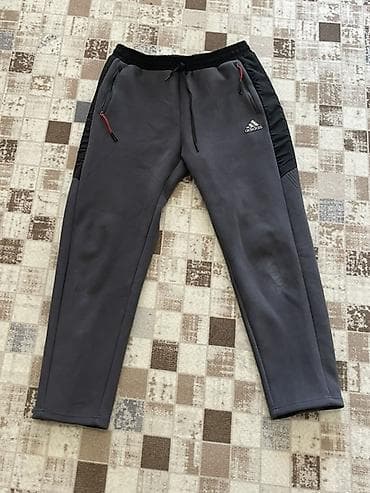 İdman dəstləri: Adidas kişi idman şalvarı - Rəng: tünd boz (yanlarda qara panellər) — 1