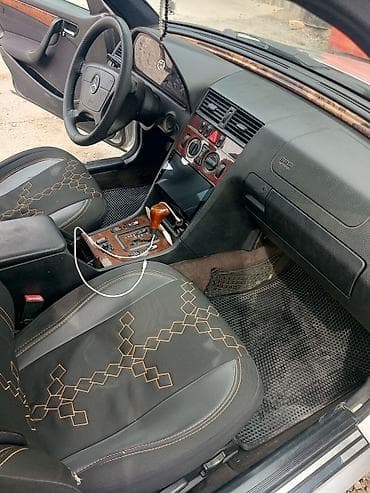 taube kondisioner: Mercedes-Benz C-Class: 1.8 l | 1999 il Sedan — 9