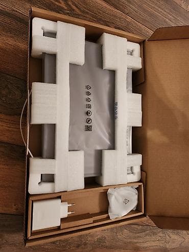 iphone xr world telecom: Yenidir, açılıb istifadə olunmayıb. Dəyərindən aşağı qiymətə satılır — 3