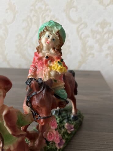 11 dollar nece manatdir: Suvenir
Dekor heykel hediyye — 3