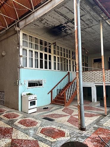 vasitəçisiz 3 otaqlı mənzillərin satışı: 5 otaqlı, 150 kv. m, Kredit yoxdur, Orta təmir — 6