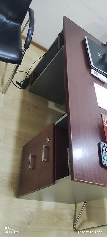 Müdür masası yeni kimidir ofisə alinib — 2