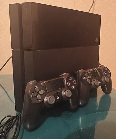 Sony PlayStation 4 (PS4) – orijinal “fat” CUH 1003A model. 500 GB