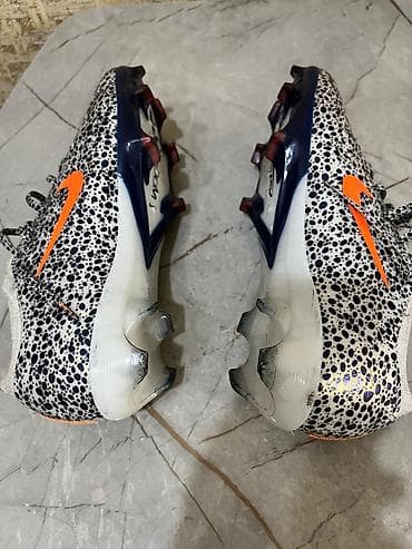 ag papaq: Məhsul: Nike Mercurial kramponları - Model xətti: Mercurial (topuğa — 5