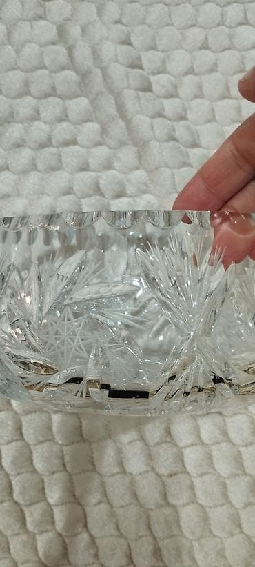 Kəsma naxışlı kristal şüşə qab - Material: qalın, şəffaf kristal şüşə