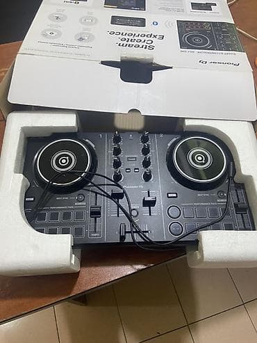 Pioneer DJ DDJ‑200 Smart DJ Controller - Kompakt iki-dekli DJ