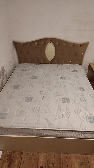 krafatlar: İşlənmiş, İkinəfərlik çarpayı, Bazasız, Matras ilə — 1