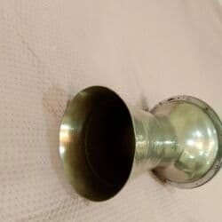 akustik gitara qiymətləri: Başlıq: Mis gövdəli darbuka Rəcili satılır Təsvir: - Gövdə: döymə — 2