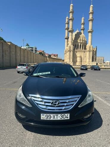 c klass mersedes: Hyundai Sonata: 2.4 l | 2010 il Sedan — 2