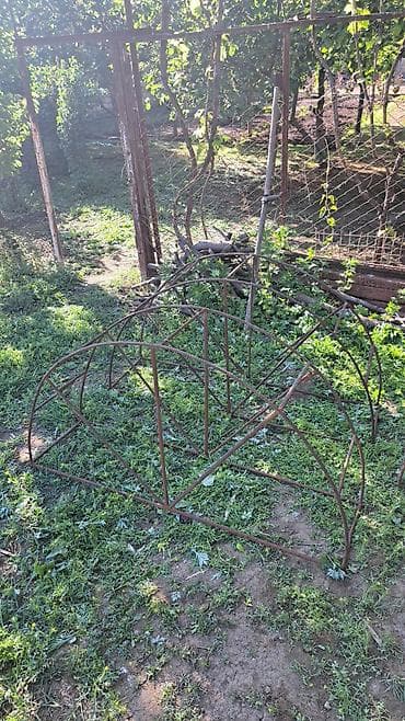 Məhsul: Armaturdan hazırlanmış günbəz formalı Arka Pəncərə üçün