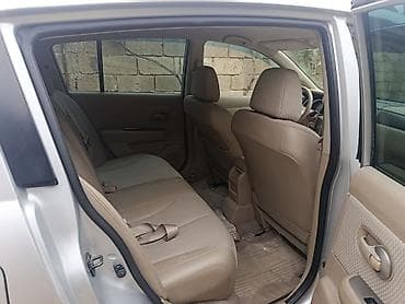 sukan bmw: Nissan Tiida: 1.5 l | 2011 il Hetçbek — 1