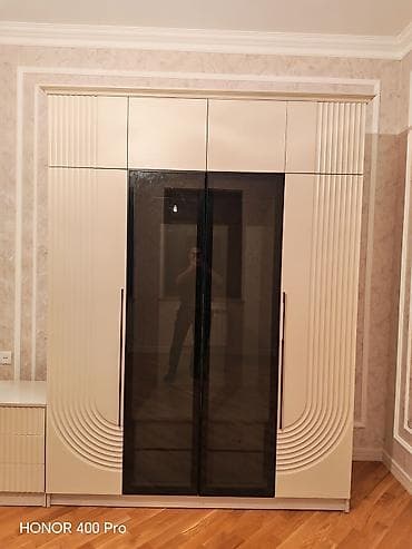 paltar şkaflari: 3 qapılı, Güzgülü, Bej, Digər material, Açılan, Düz dolab — 5