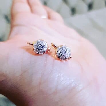 sirqalar qizil: Sırğa, Sarı qızıl, 585 Əyar, 2200 g — 1