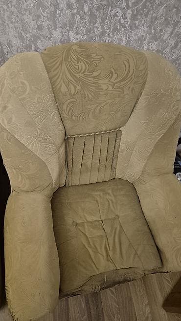 Divan, İşlənmiş, Açılan, Bazasız, Parça, Çatdırılma yoxdur