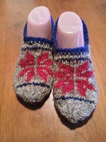 qaqa geyimi: Yundan hazırlanan əl işləri. Sifariş qəbul olunur — 16