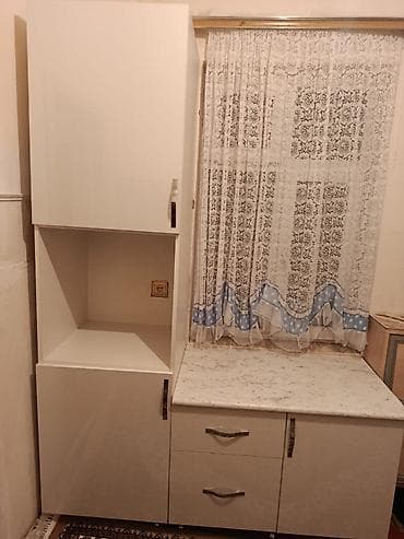 Mətbəx mebel dəsti - Rəng: ağ, parlaq səthli fasadlar - Üst örtük