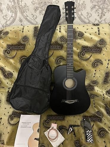 Akustik gitara və aksesuarları işlədilməyib 
Markası yoxdur !
